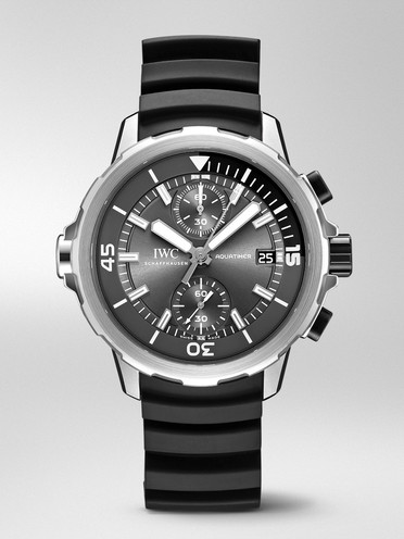 万国Aquatimer海洋系列IW379506“鲨鱼”特别限量款计时腕表